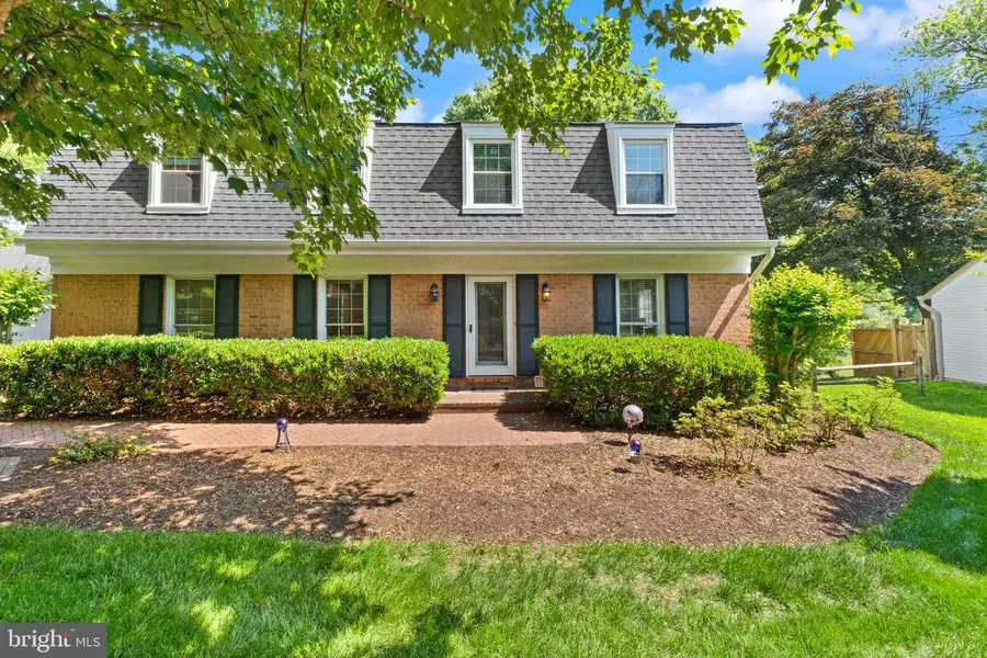 2037 Durand Dr, Reston, VA 20191 - #3