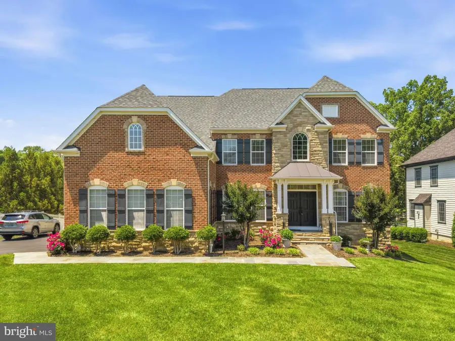 9502 Ferry Hall Ct, Alexandria, VA 22309 - #2