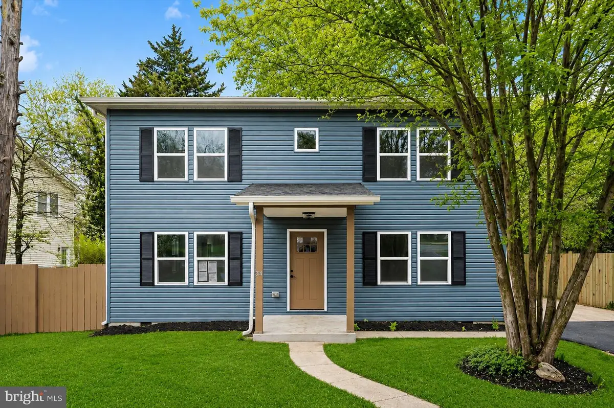 3141 Annandale Rd, Falls Church, VA 22042 - #1