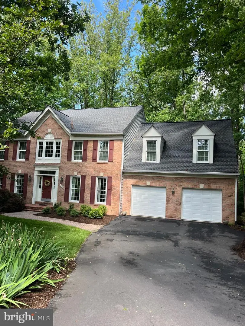 7522 Rambling Ridge Dr, Fairfax Station, VA 22039 - #2