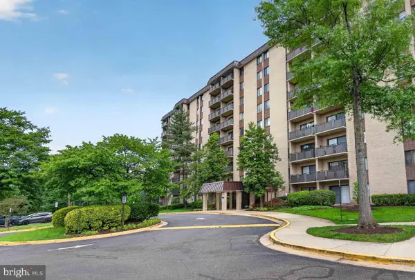 3101 S Manchester St #308, FALLS CHURCH, VA 22044