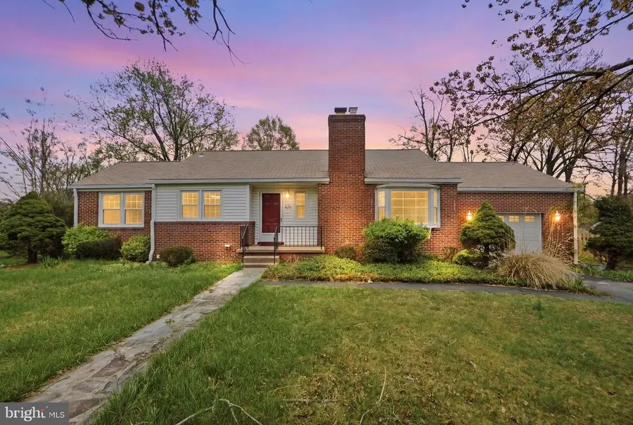 826 Van Buren St, Herndon, VA 20170 - #2