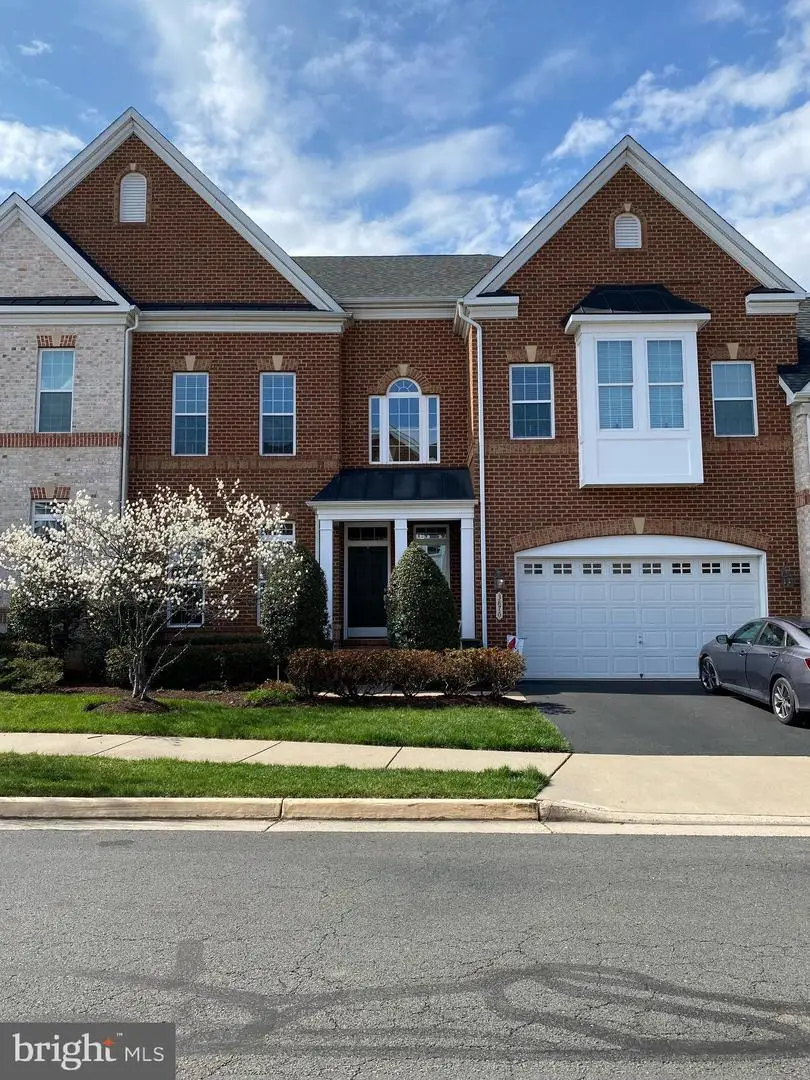3876 Billberry Dr, Fairfax, VA 22033 - #1