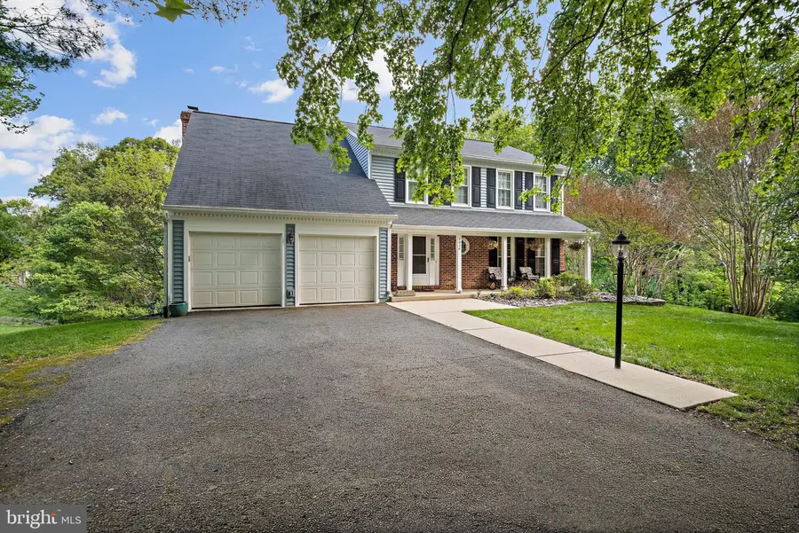 9830 Faust Dr, Vienna, VA 22182 - #3