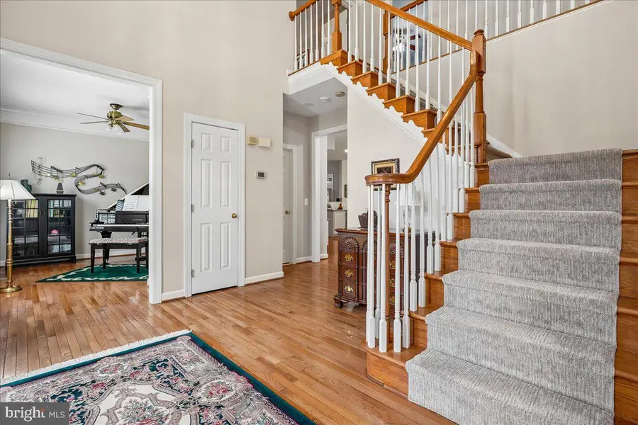 7826 Preakness Ln, Fairfax Station, VA 22039 - #2