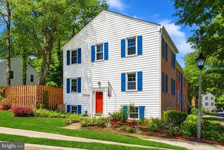 5433 Lighthouse Ln, Burke, VA 22015 - #2