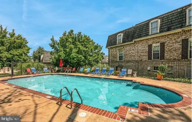 3111 Patrick Henry Dr #621, Falls Church, VA 22044 - #3