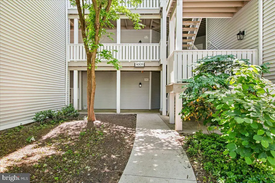 14305 Climbing Rose Way #101, Centreville, VA 20121 - #3