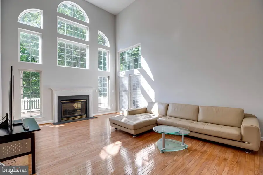 13515 Lamium Ln, Centreville, VA 20120 - #2