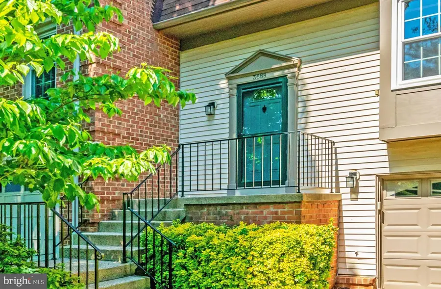 3688 Yorktown Village Pass, Annandale, VA 22003 - #3