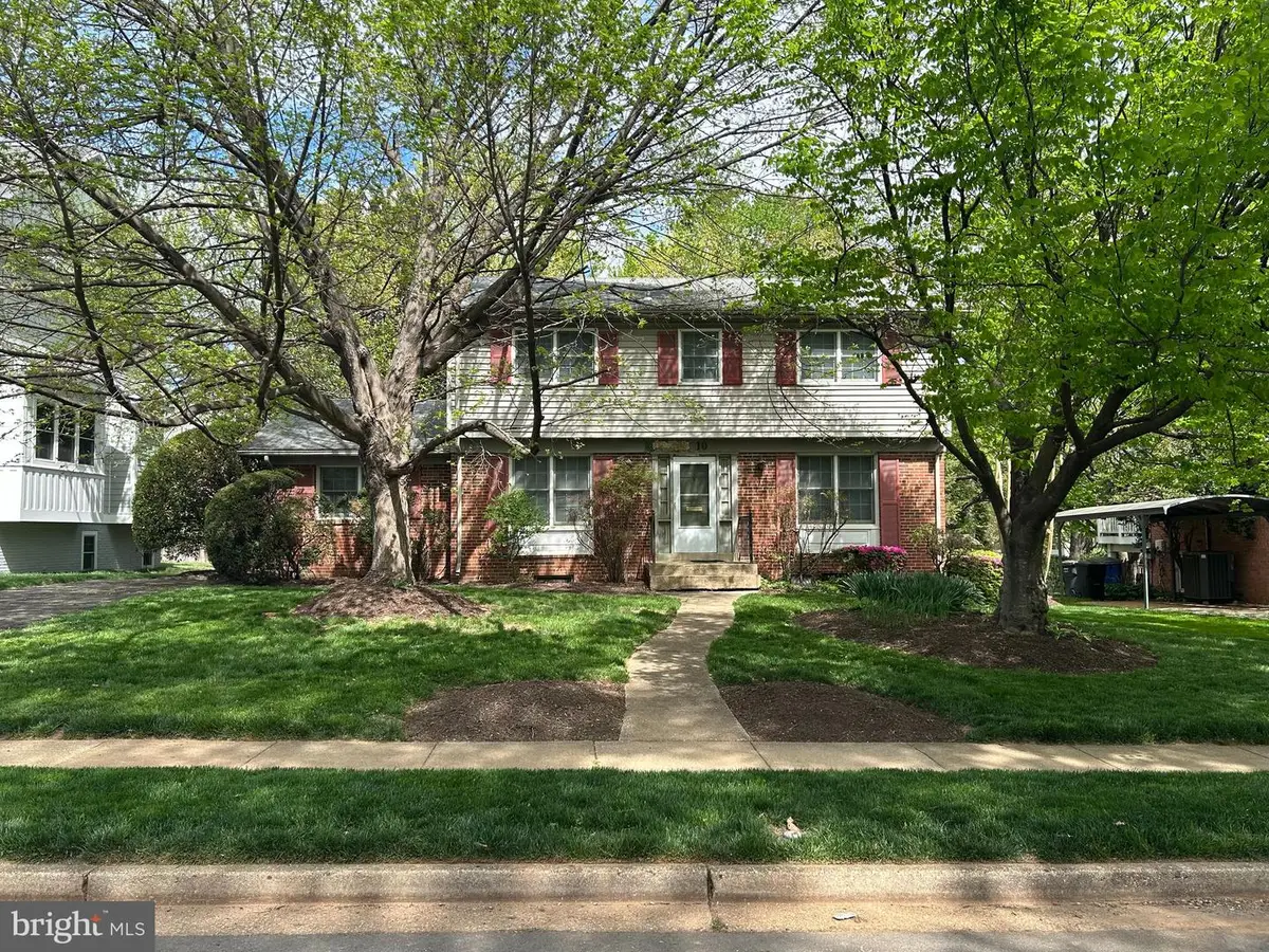 6710 Moly Dr, Falls Church, VA 22046 - #1