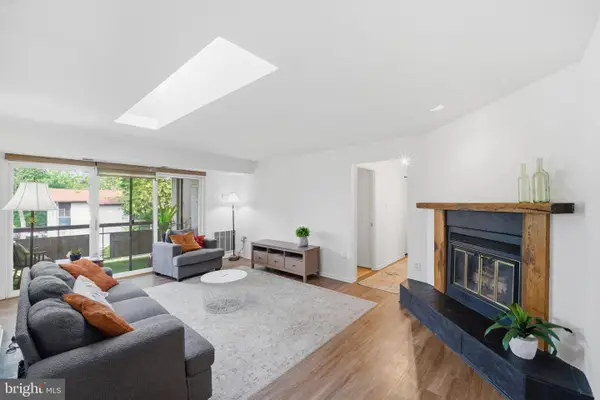 2845 Windsor Dr #303, FALLS CHURCH, VA 22042