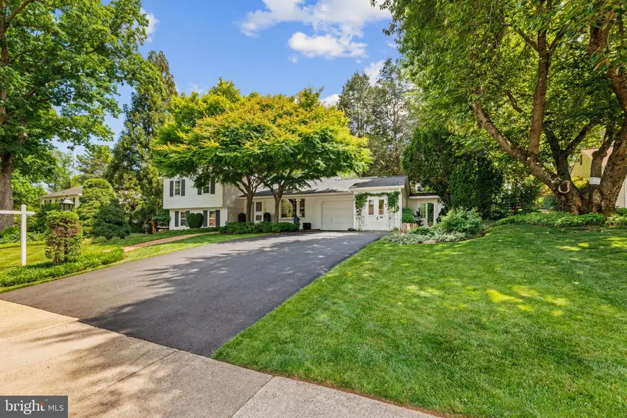 8527 Pappas Way, Annandale, VA 22003 - #3