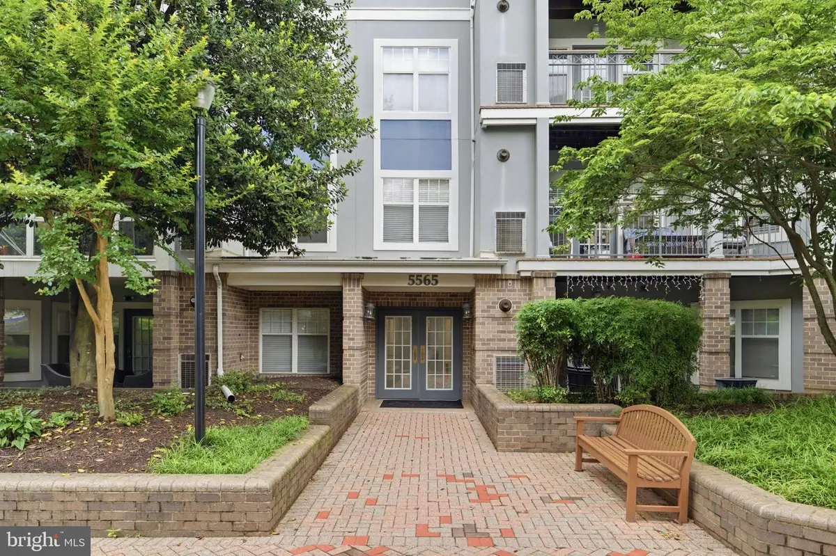 5565 Seminary Rd #313, Falls Church, VA 22041 - #1