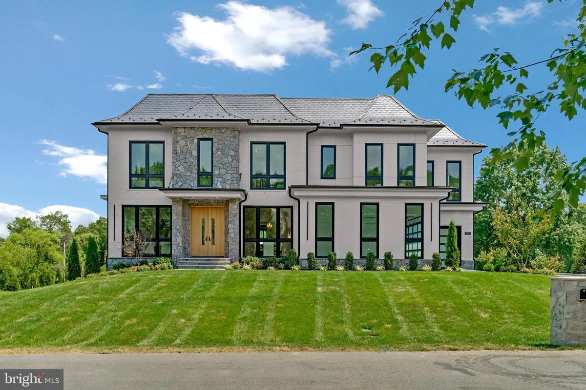 744 Lawton Street, McLean, VA 22101 - #1
