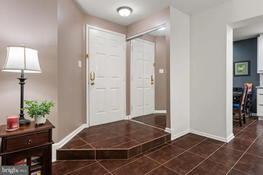 5804 Cove Landing Rd #101, Burke, VA 22015 - #2