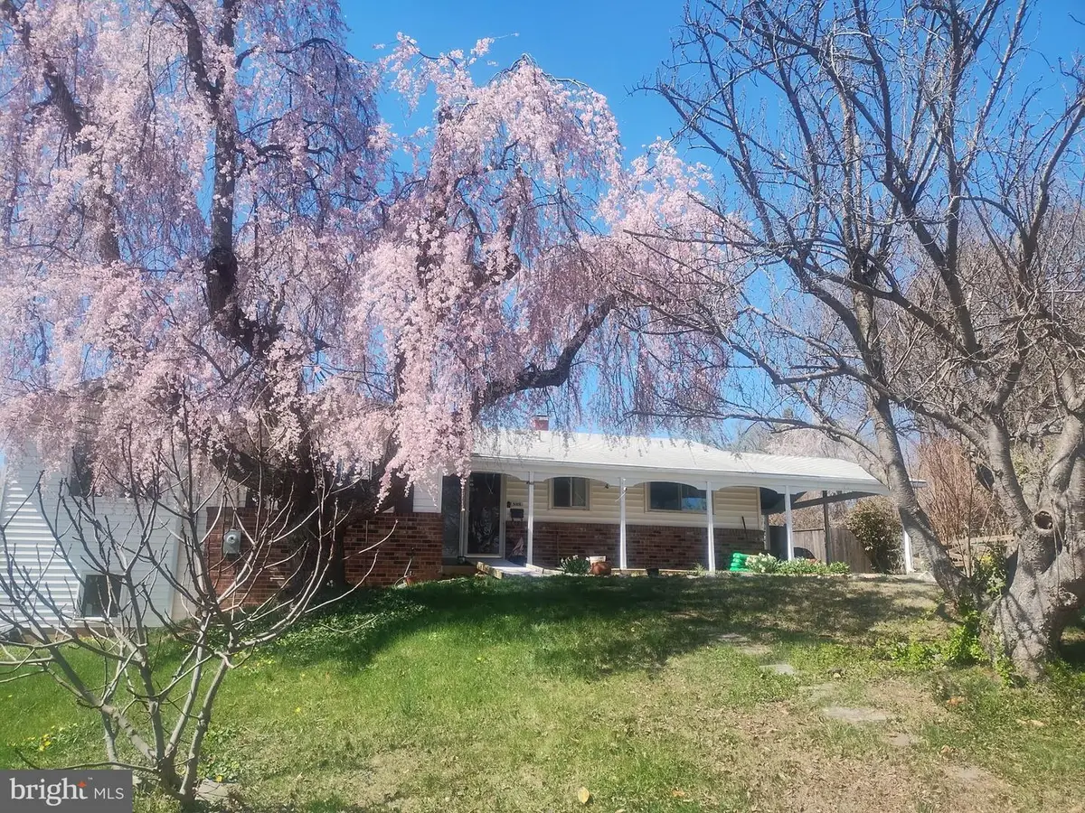 5008 Regina Dr, Annandale, VA 22003 - #1