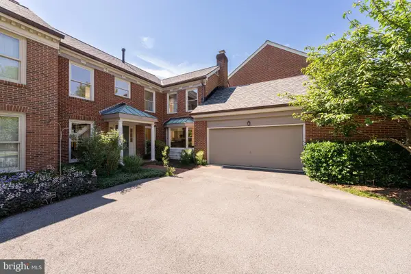 7216 Evans Mill Rd, MCLEAN, VA 22101