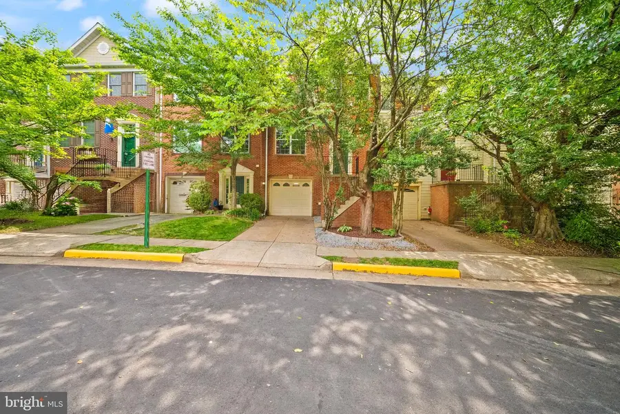 2807 Roesh Way, Vienna, VA 22181 - #2