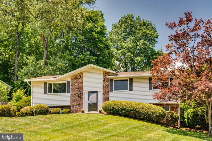 10000 Eastlake Dr, Fairfax, VA 22032 - #2