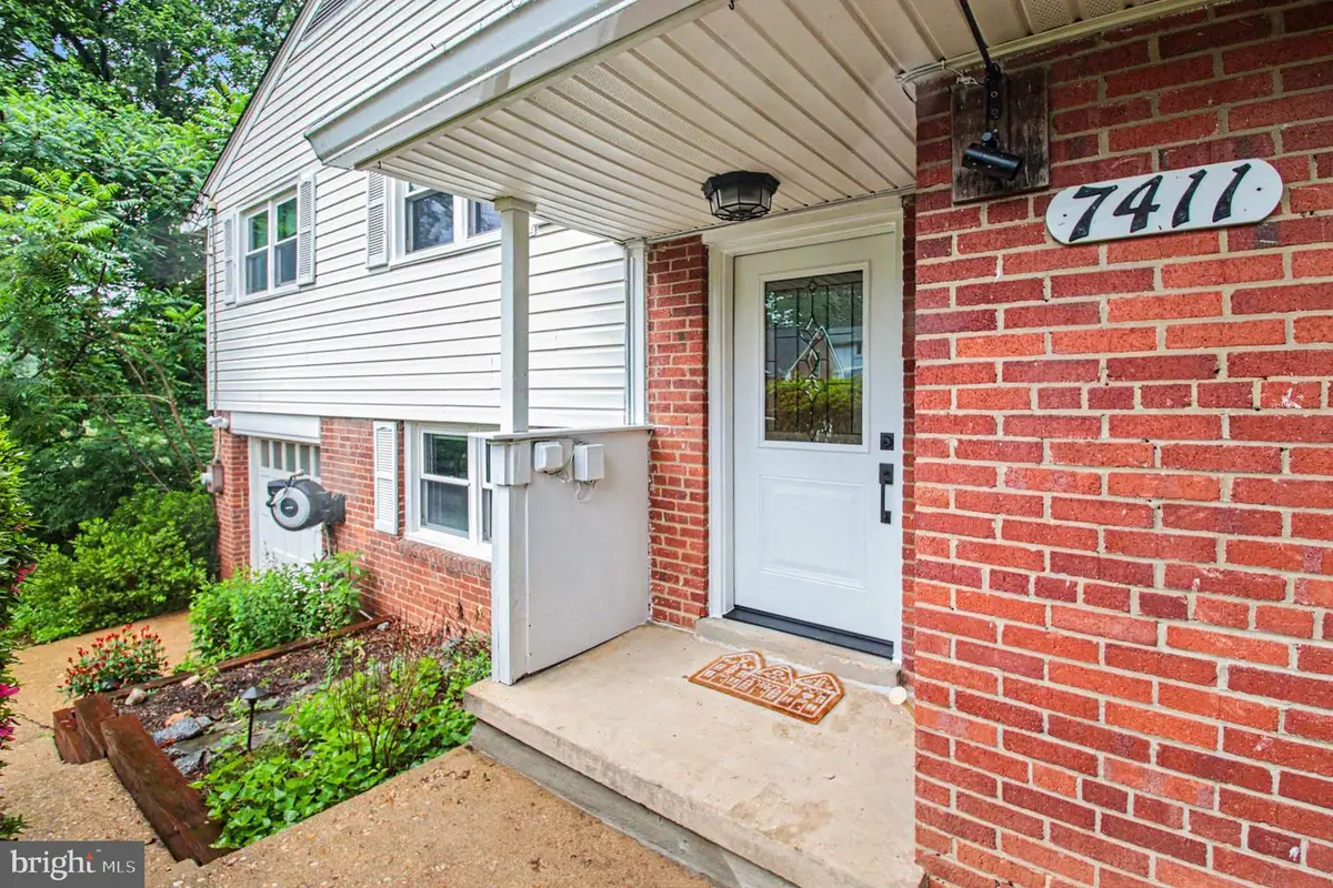 7411 Ellwood Pl, Springfield, VA 22150 - #1