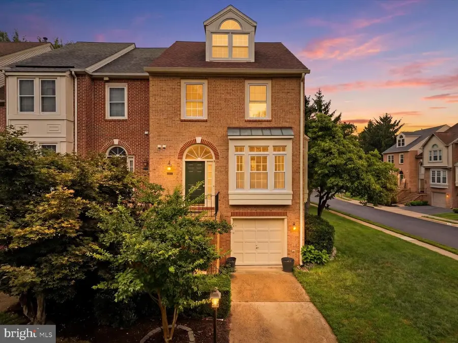 12000 Lisa Marie Ct, Fairfax, VA 22033 - #2