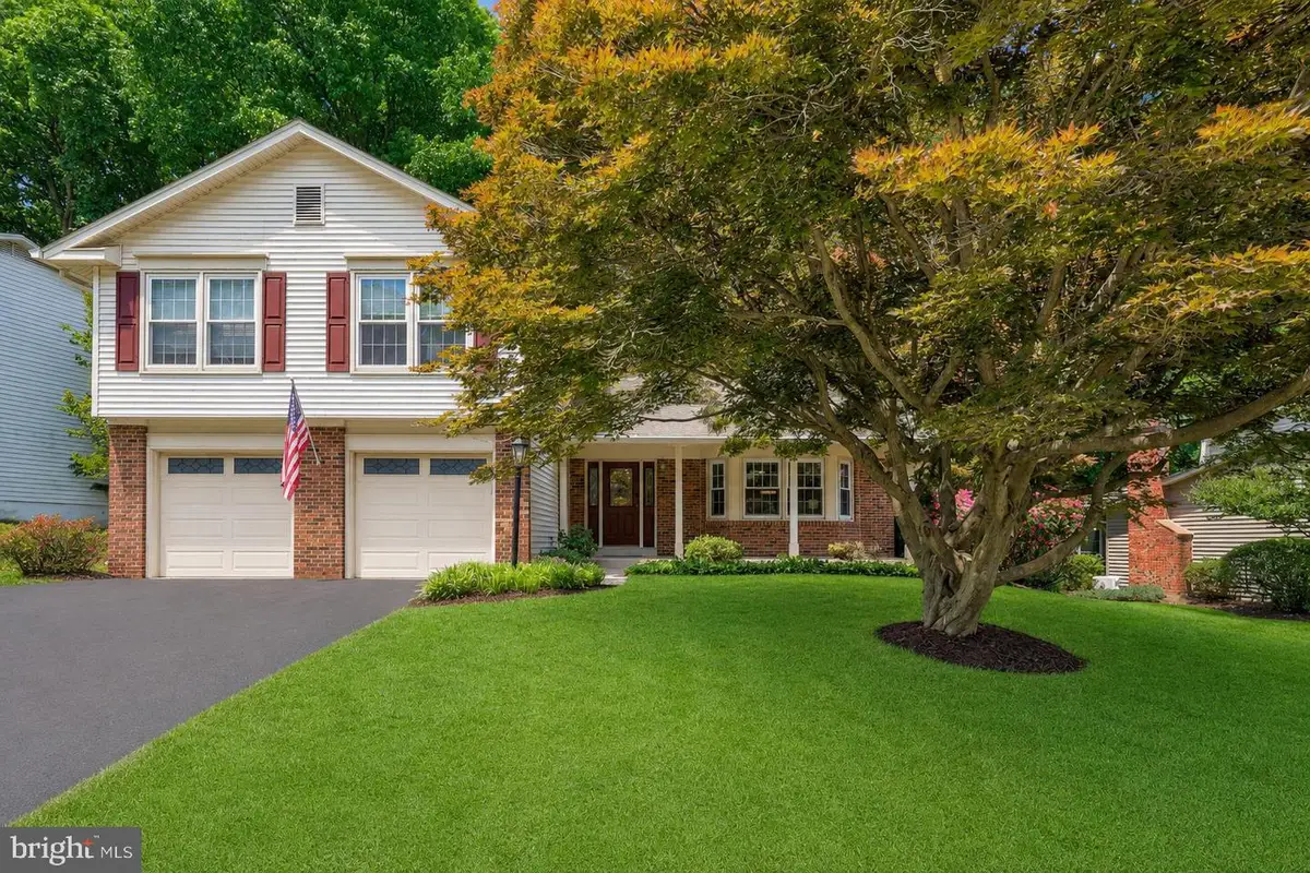 9217 Rockefeller Ln, Springfield, VA 22153 - #1