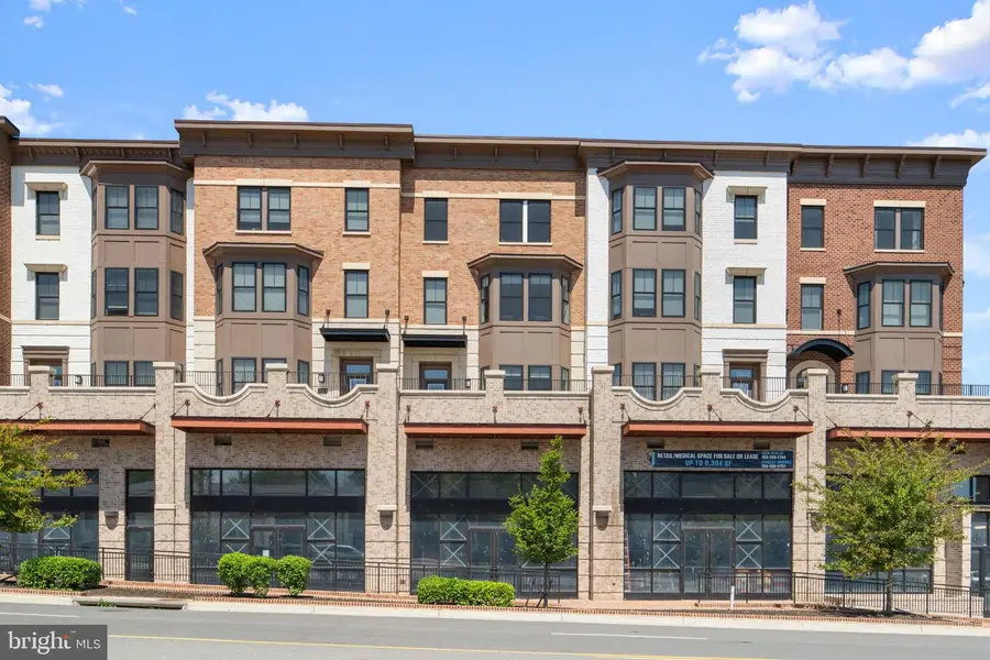 125 Market Sq Nw #4, Vienna, VA 22180 - #3