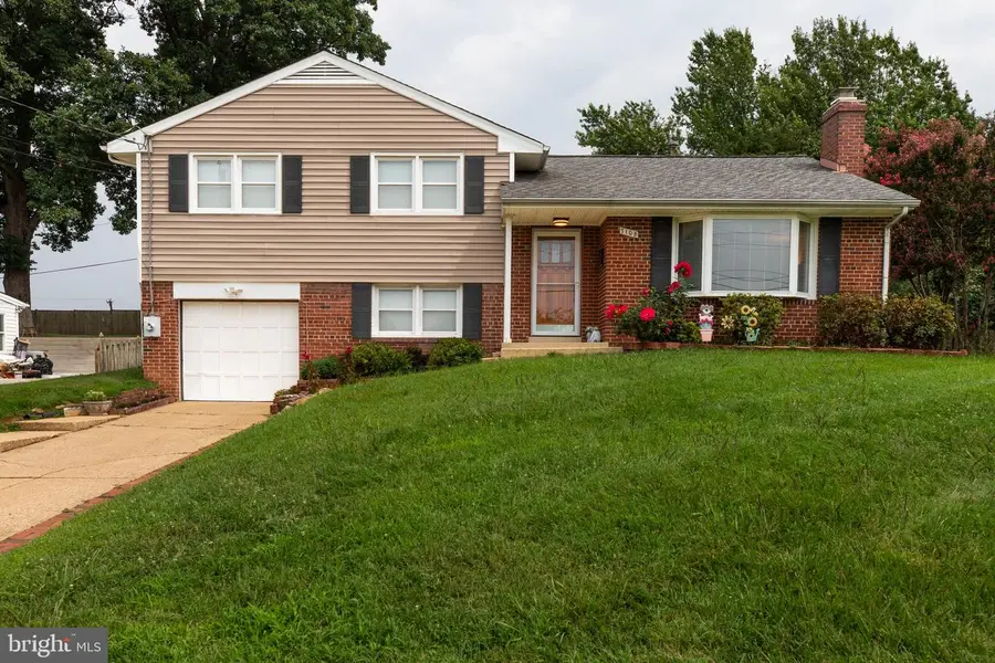 7108 Lanier St, Annandale, VA 22003 - #3