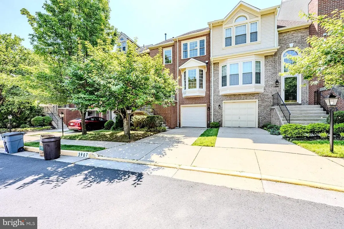 3907 Clares Ct, Fairfax, VA 22033 - #1