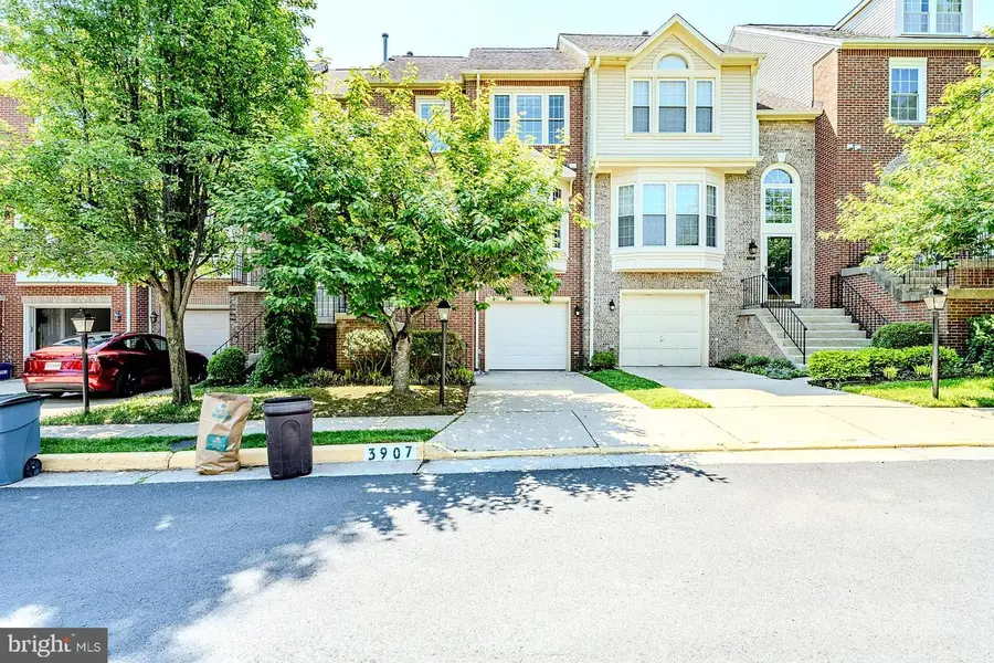 3907 Clares Ct, Fairfax, VA 22033 - #2