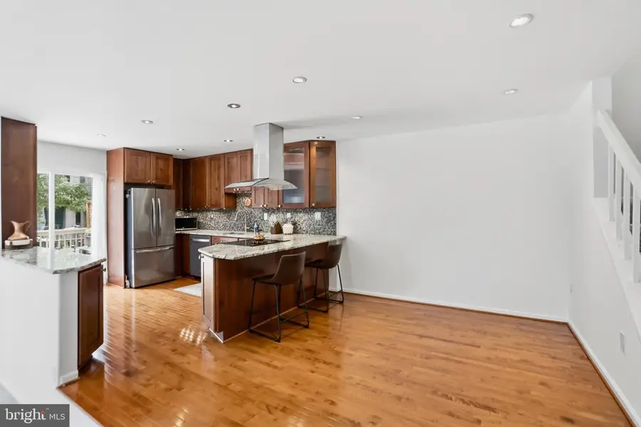 1025 Boros Ct, Herndon, VA 20170 - #2