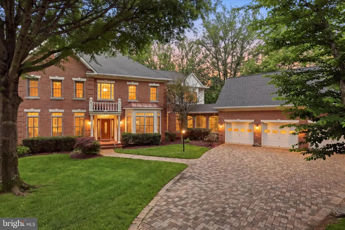 1127 Marlene Ln, Great Falls, VA 22066 - #1