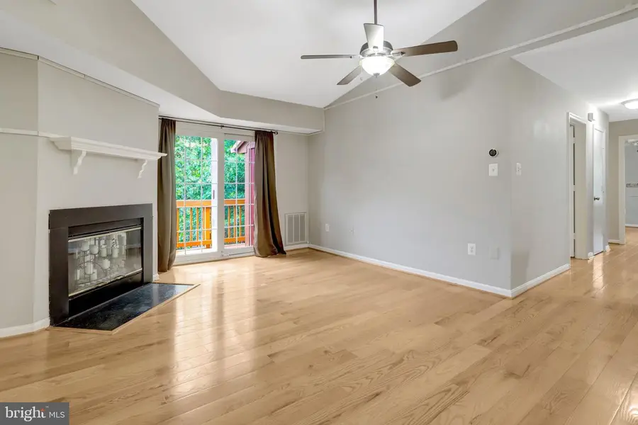 6906 Victoria Dr #k, Alexandria, VA 22310 - #2