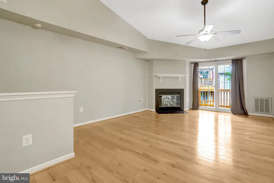 6906 Victoria Dr #k, Alexandria, VA 22310 - #3