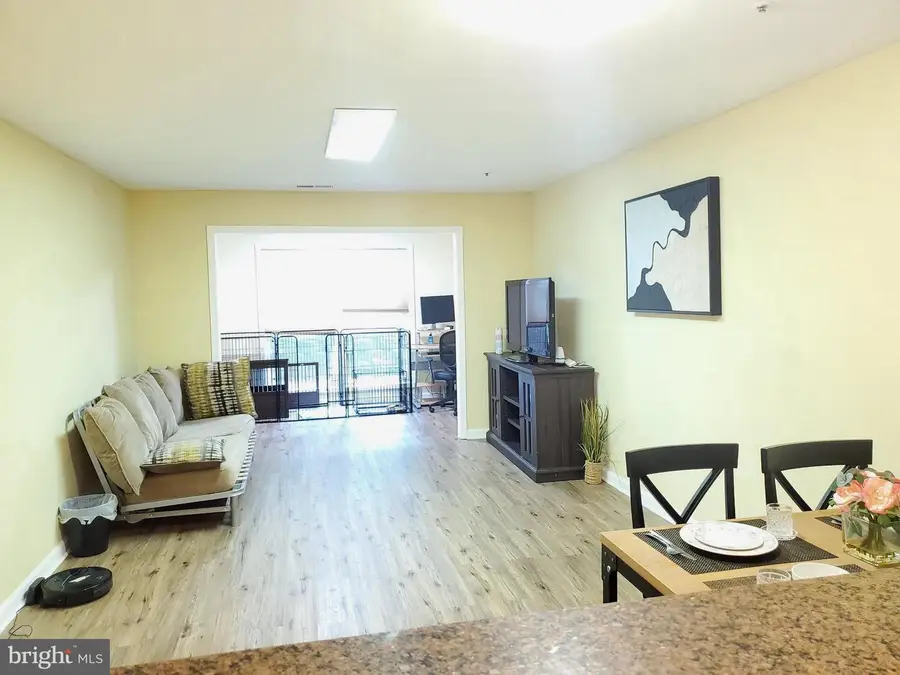 3176 Summit Square Dr #4-a3, Oakton, VA 22124 - #3