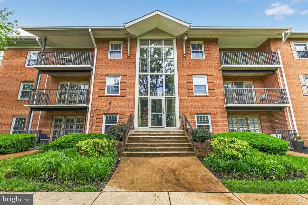 3334 Spring Ln #b-30, Falls Church, VA 22041 - #1
