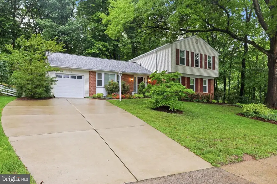 4908 Woodland Way, Annandale, VA 22003 - #2