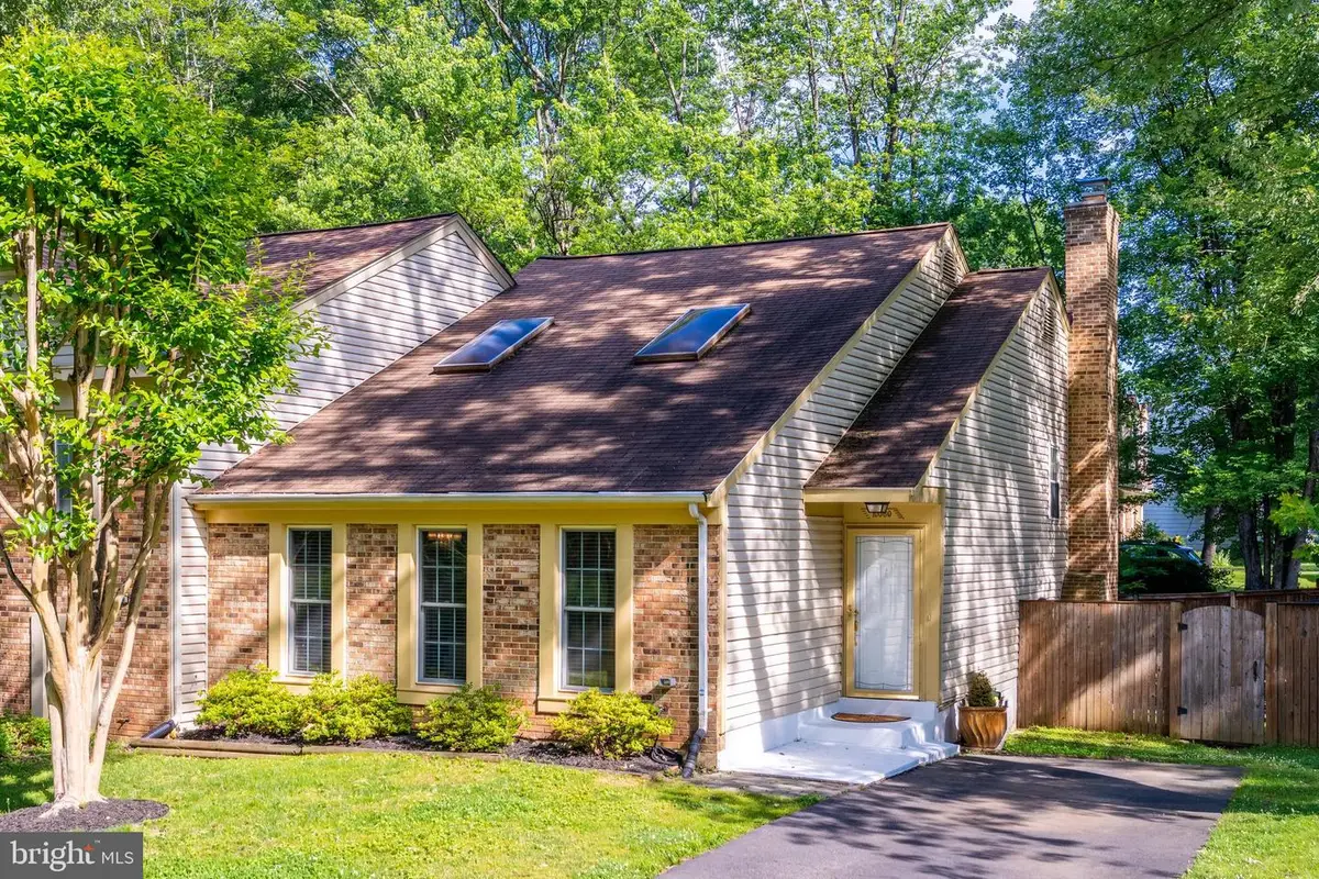 10060 Wood Sorrels Ln, Burke, VA 22015 - #1