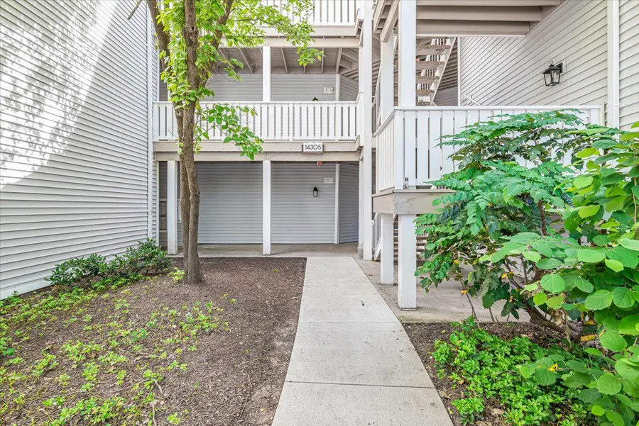 14305 Climbing Rose Way Way #202, Centreville, VA 20121 - #2