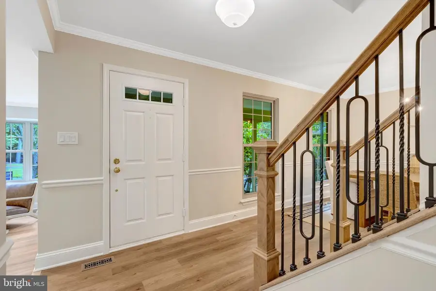 7373 Silver Pine Dr, Springfield, VA 22153 - #2