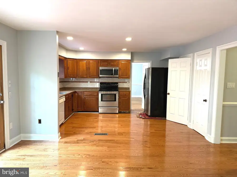 7811 Wendy Ridge Ln, Annandale, VA 22003 - #3
