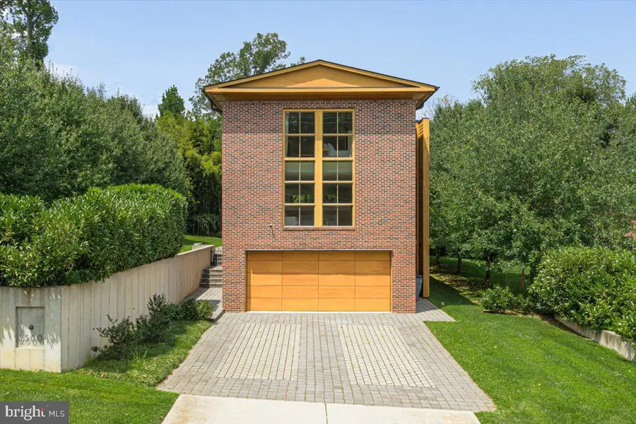 2500 Buckelew Dr, Falls Church, VA 22046 - #2