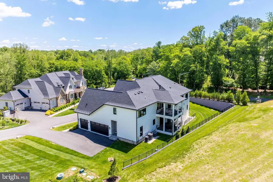 952 Walker Rd, Great Falls, VA 22066 - #3
