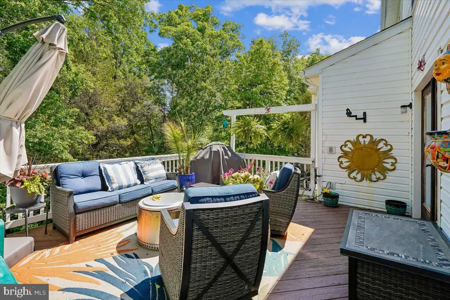6859 Colonel Taylor Ln, Centreville, VA 20121 - #3