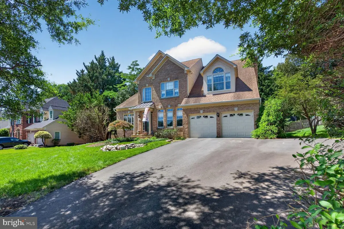 8708 Cross Chase Cir, Fairfax Station, VA 22039 - #1