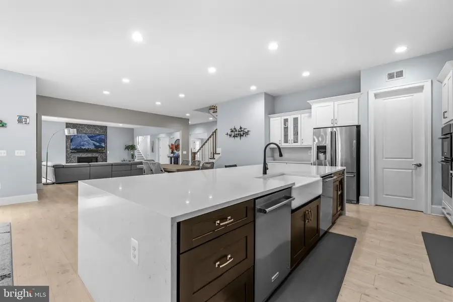 11865 Boscobel Ct, Herndon, VA 20170 - #3