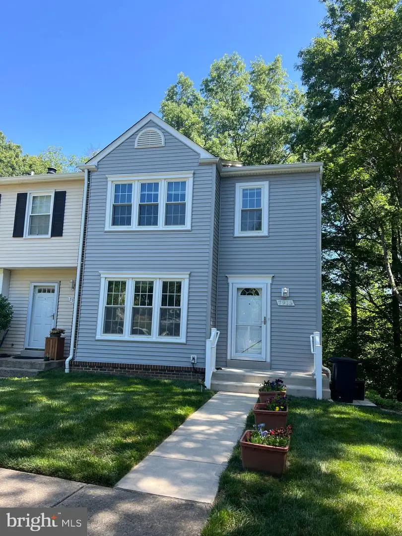 7913 Pebble Brook Ct, Springfield, VA 22153 - #2