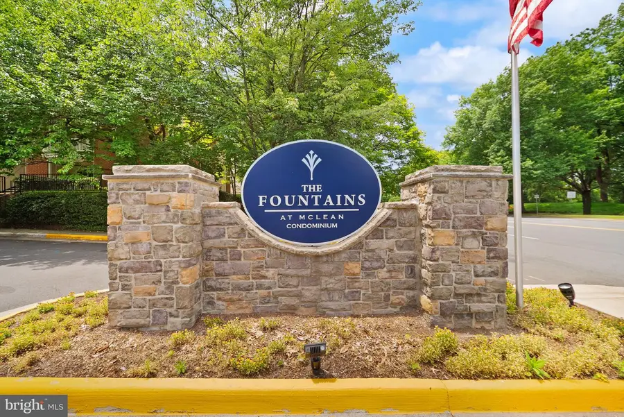 1504 Lincoln Way #323, McLean, VA 22102 - #2