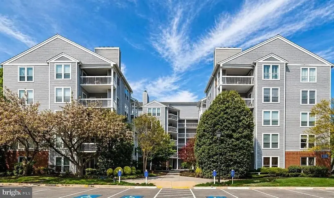 3176 Summit Dr #4-d7, Oakton, VA 22124 - #1